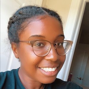 Meet your Posher, Ebonique